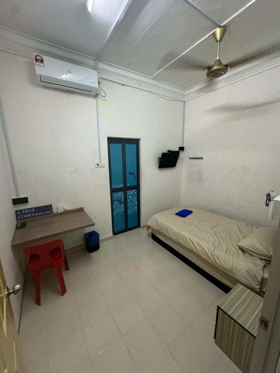 Momo Guest House كُوالا تيرينغانو المظهر الخارجي الصورة